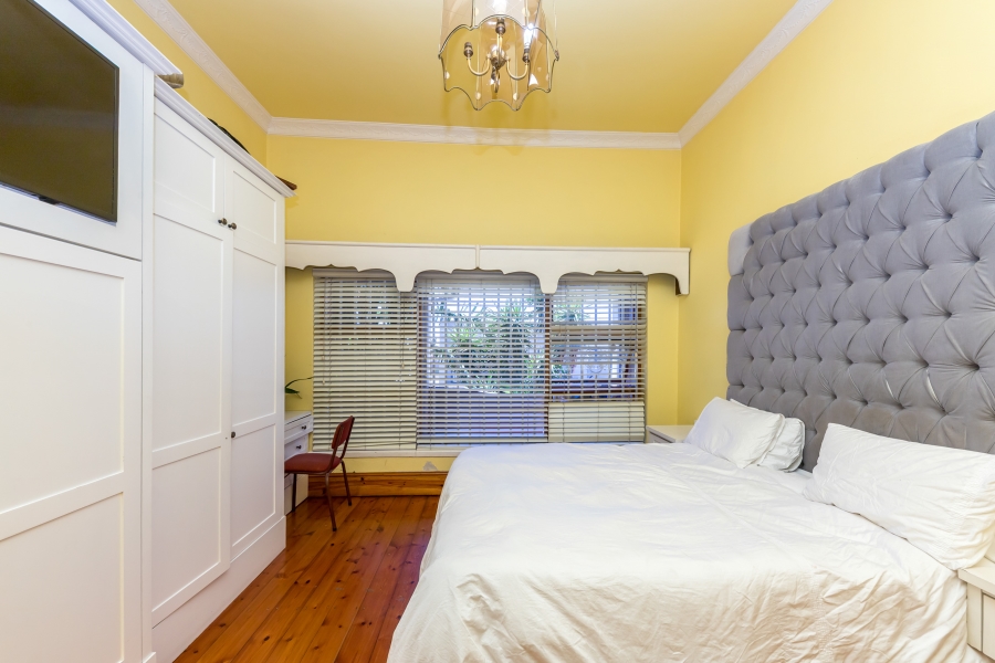 8 Bedroom Property for Sale in Walmer Estate Western Cape